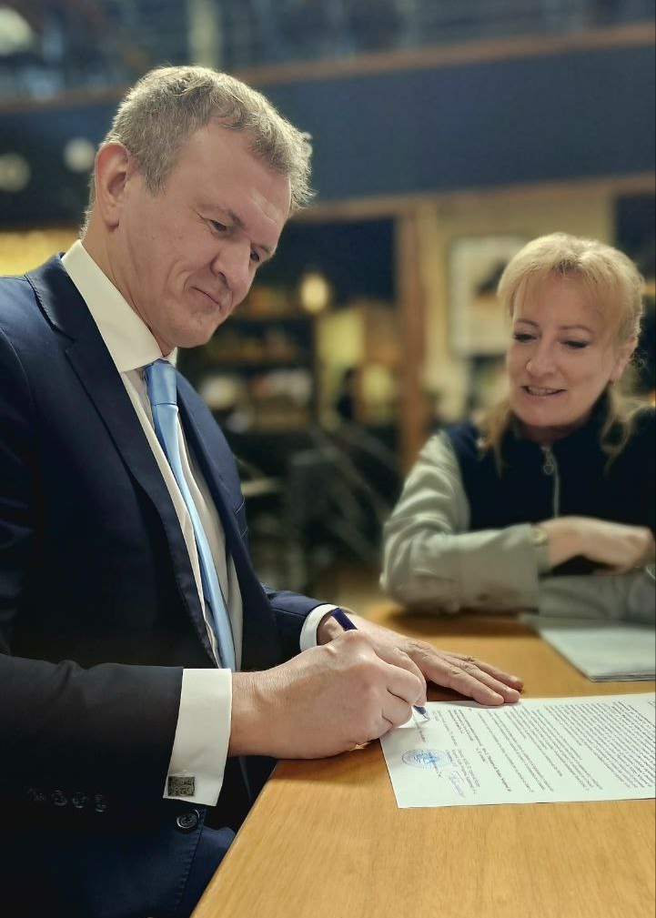 Два меморандума о сотрудничестве подписал Нижегородский планетарий в Монтевидео